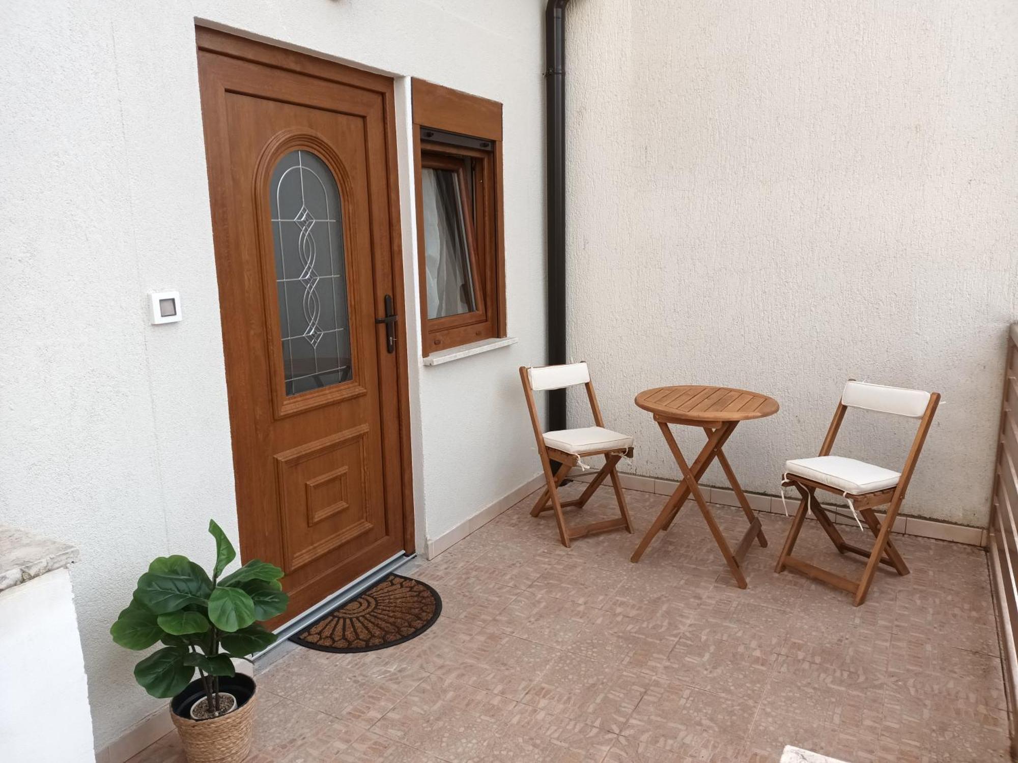 Studio Apartman Dori Пула Екстериор снимка